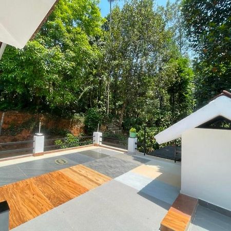 Tjmaryland Villa Pinangode ภายนอก รูปภาพ